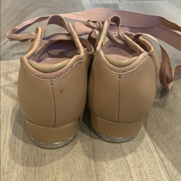 Capezio girl’s tap shoes - Picture 3 of 3